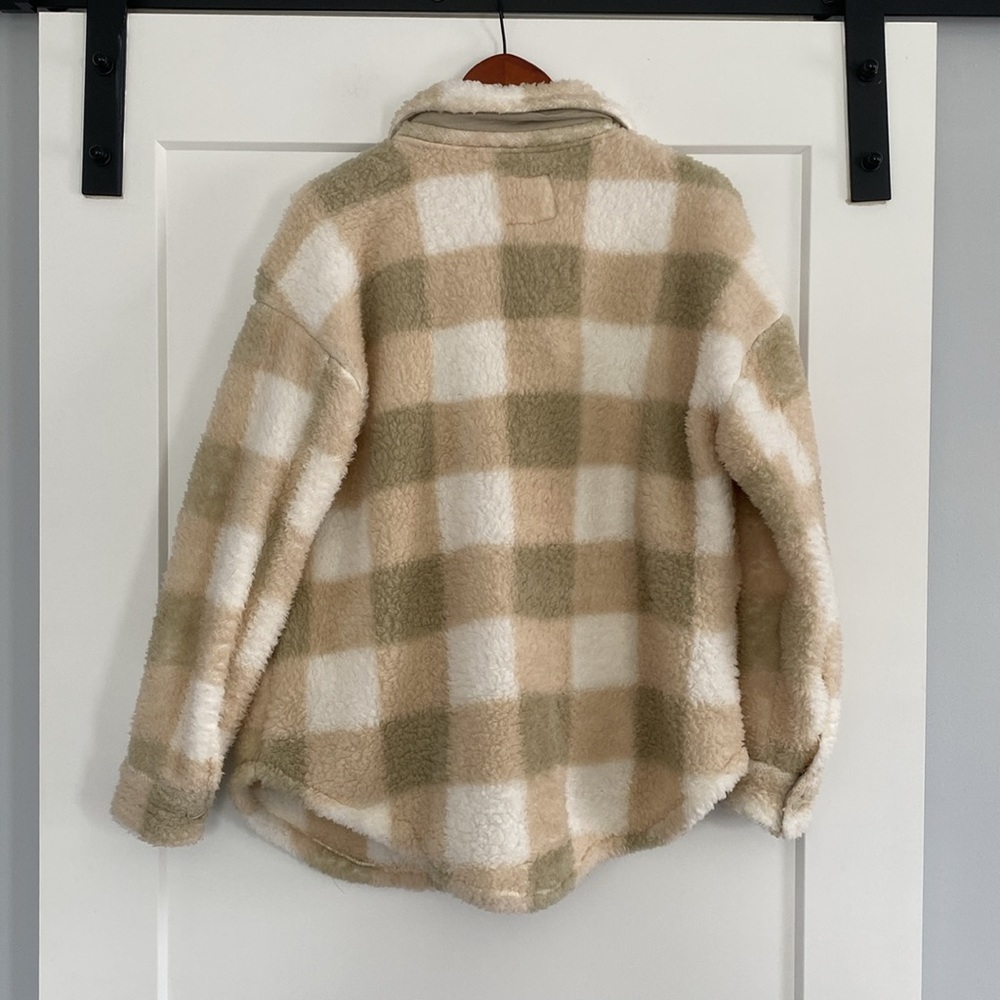 Thread & Supply Fleece Shacket - Picture 3 of 4